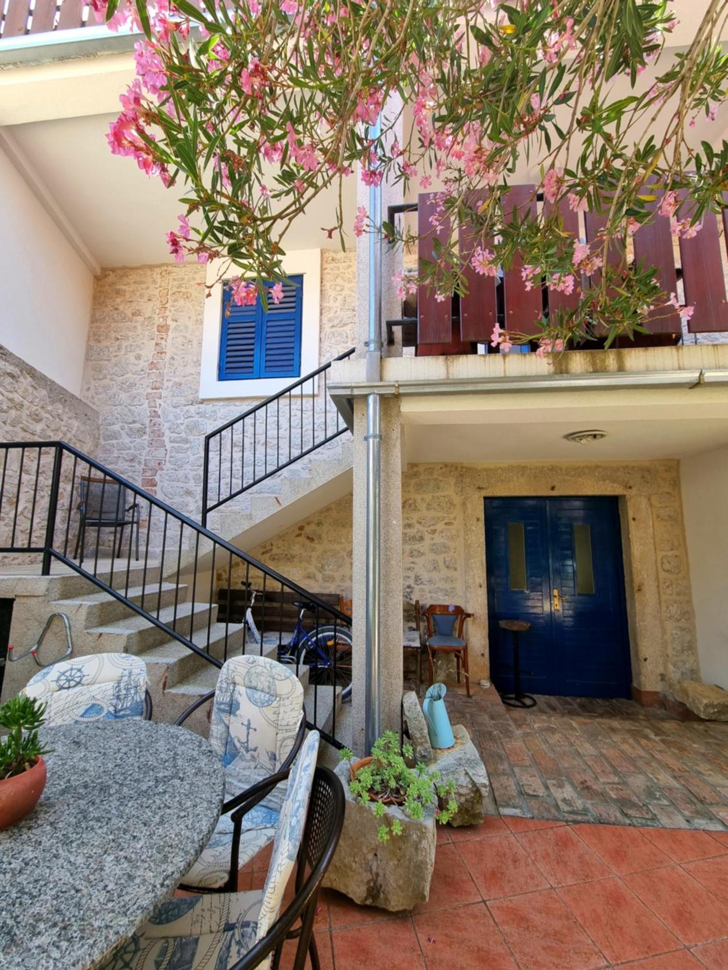 Apartments Skoljka Йезера Екстериор снимка