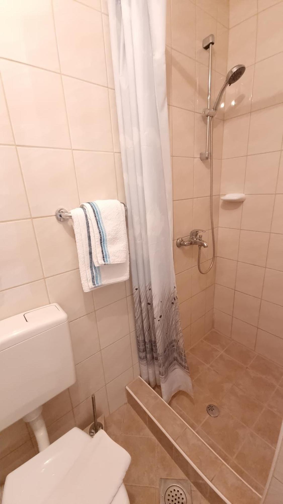 Apartments Skoljka Йезера Екстериор снимка